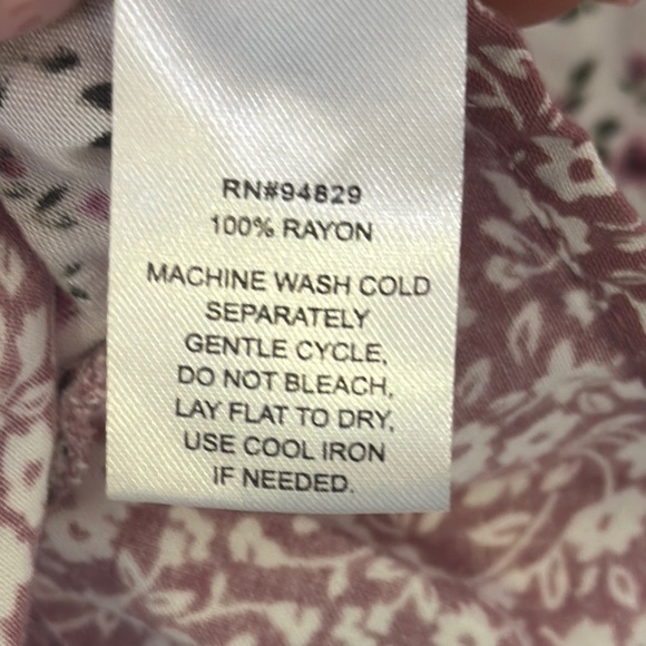 Planet Gold Floral Peplum Blouse - Picture 8 of 8